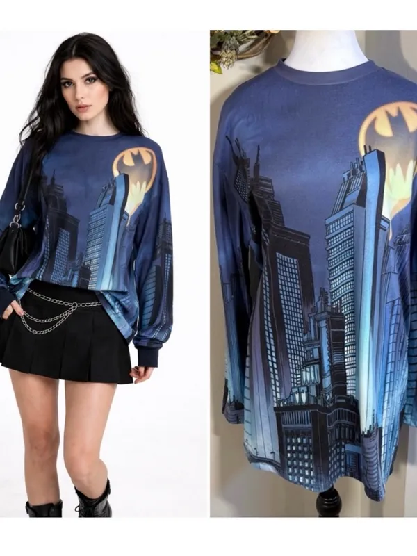 DOLLS KILL x DC Batman Symbol Gotham City Comic Long Sleeve Shirt ~Small💛 - Image 2