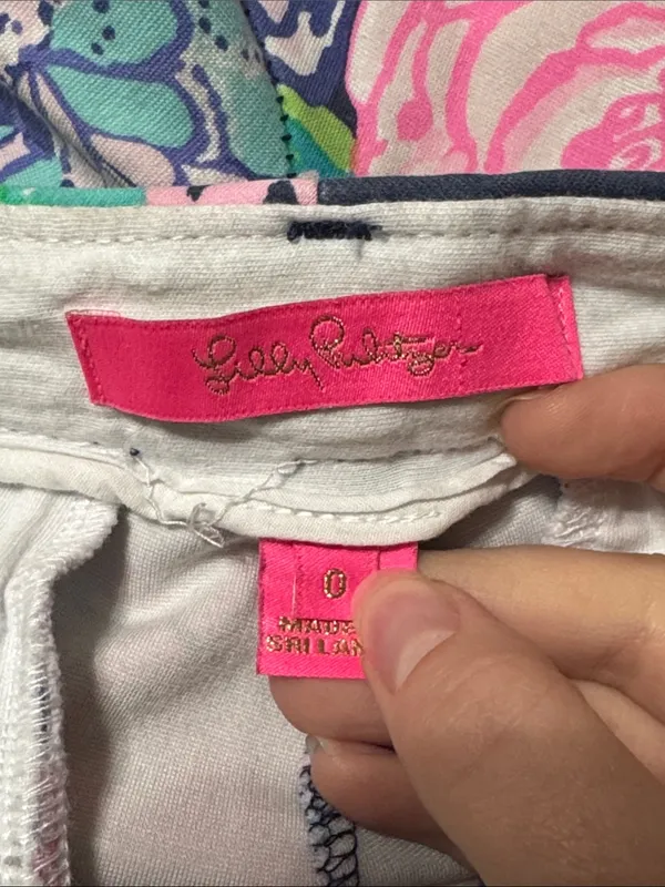 Lilly Pulitzer Callahan Navy Shorts with Pink/Purple Floral Bouquet Print Sz 0 - Image 10