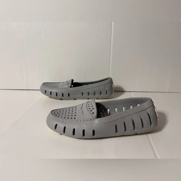 Floafers Posh slip on loafers rubber shoe women size 9 - Image 2