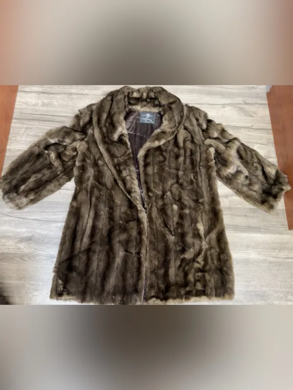 Vintage Hillmoor New York Faux Fur Coat Brown Modacrylic Made in USA - Image 3