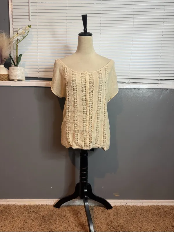 Maurices Cream Crochet Lace Button Front Boho Blouse Size M - Image 2