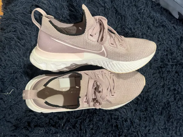 React Flyknit - Image 2