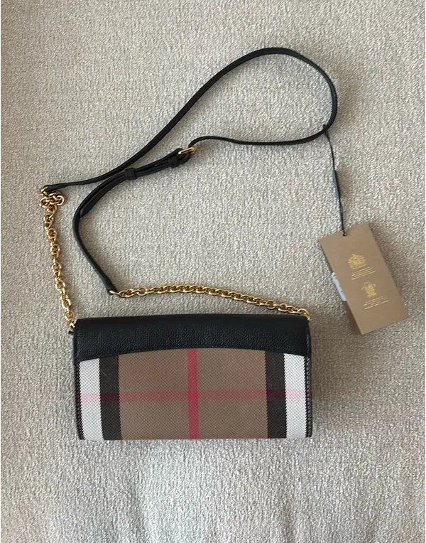 NWT Burberry Henley Leather Crossbody Purse - Image 2