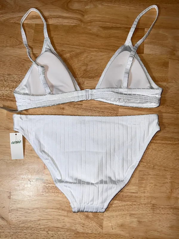 Aerie XS Women’s 2 Piece Bikini Swimsuit In White BNWTS - Image 3