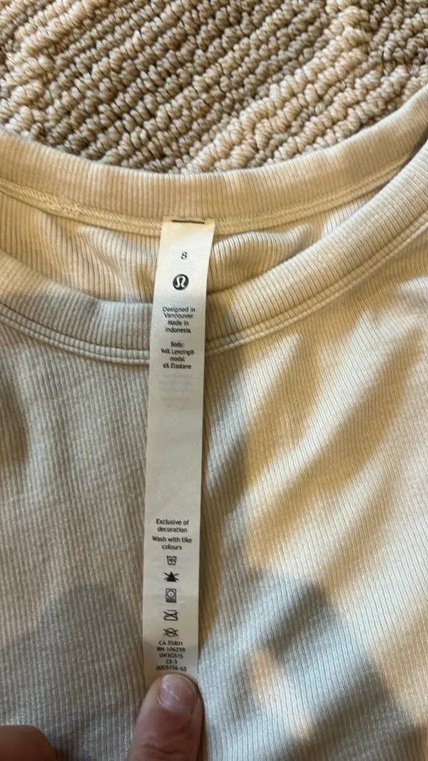 Lululemon Cropped Tee - Image 4