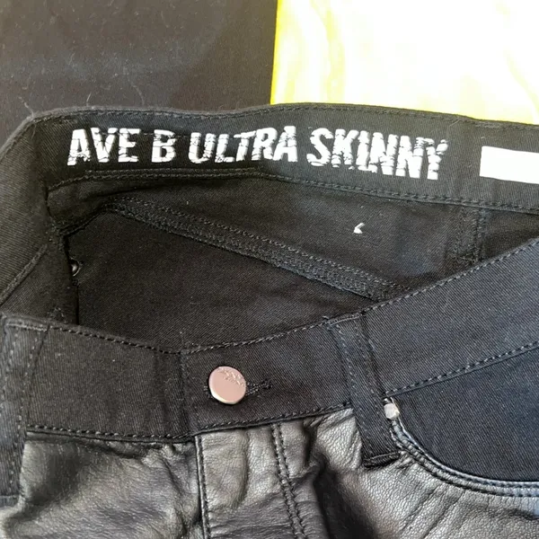 Ave B Ultra Skinny Size 4 Black Jeans - Image 4