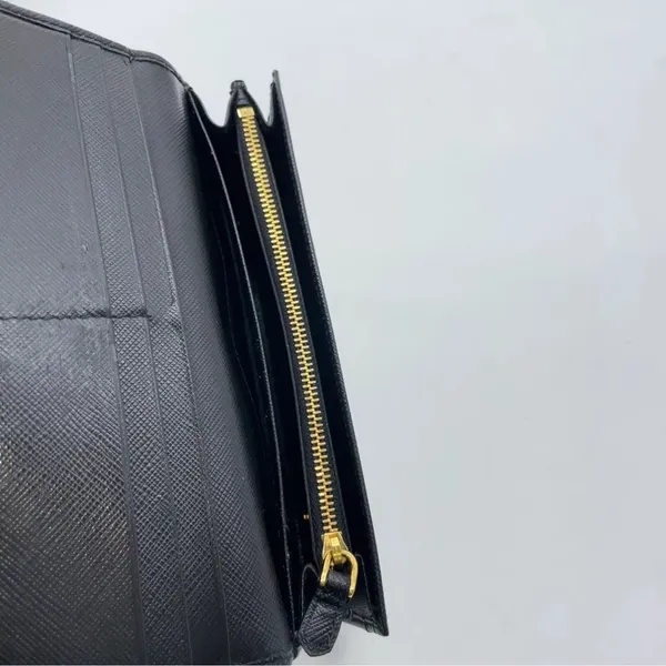 Prada Black saffiano leather Wallet and Card Holder Set W/box - Image 9