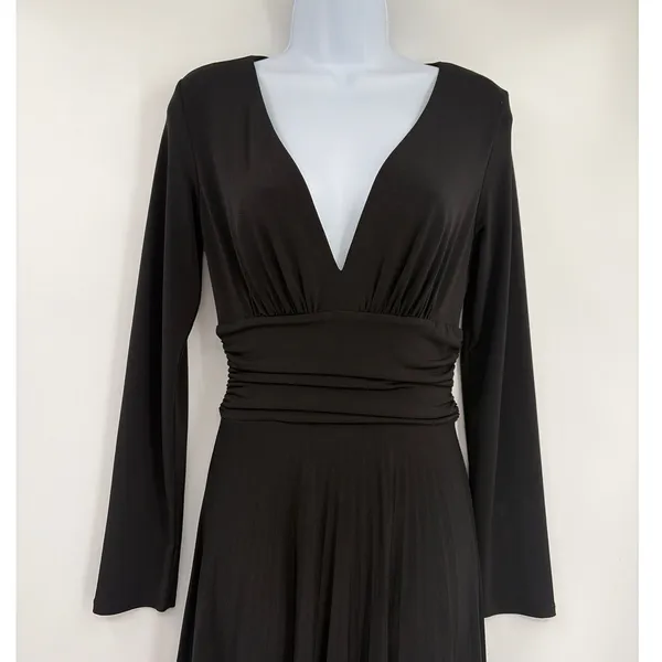 Max and Cleo Fit Flare Dress Sz M Mob Wife Glam Cocktail Plunge Neck Sexy Black - Image 3