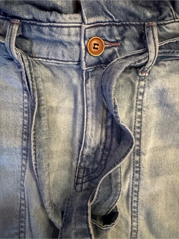 Free People Splendor in the Grass Paperbag Waist Denim Mini Skirt - Size 2 - EUC - Image 3