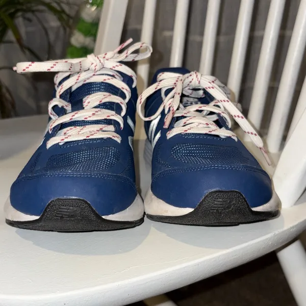 New New balance YK519 BGS running shoes Size 6 blue/white - Image 10