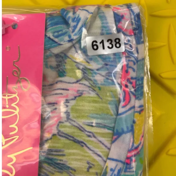 Lilly Pulitzer Etta V-Neck Top Multi Wish You Were Here Postcard Print Small NEW - Image 8