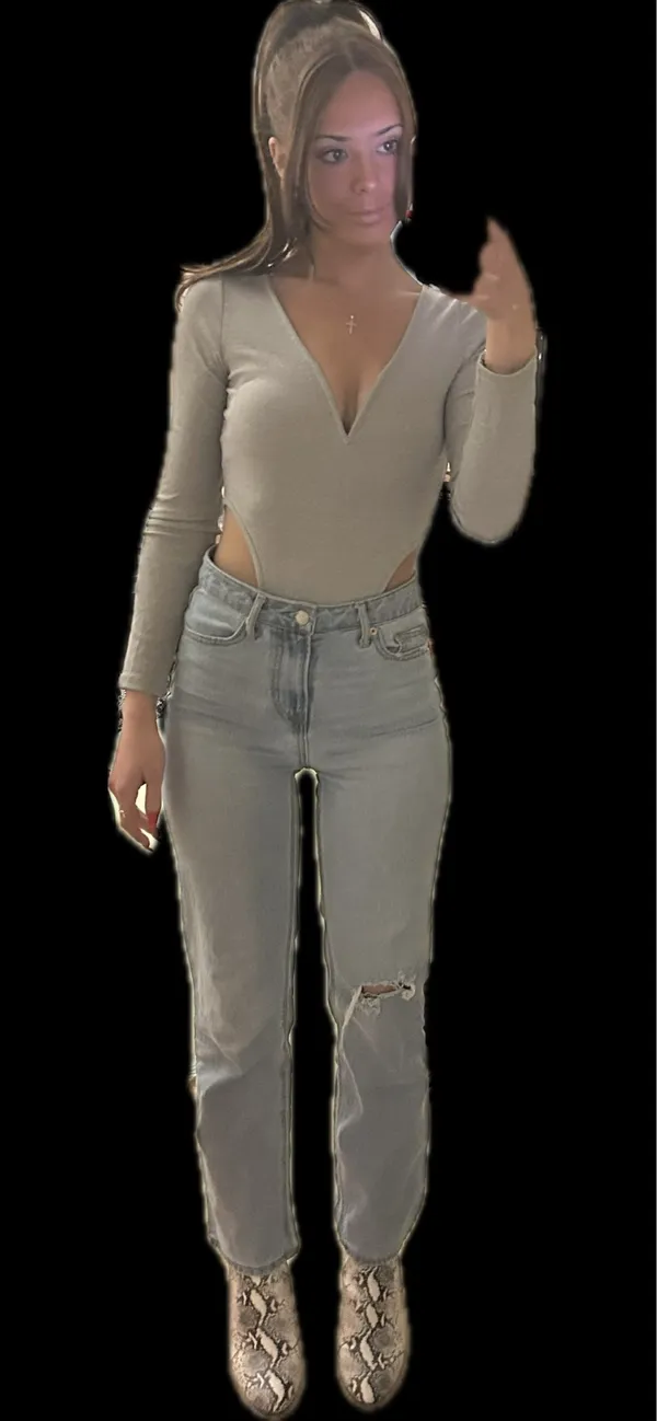 Deep V high cut bodysuit - Image 2