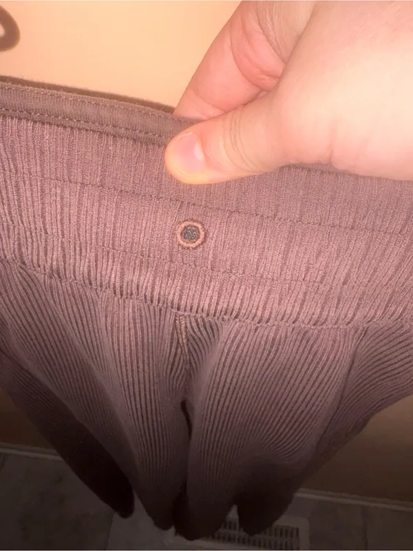 Lululemon Ribbed Softstreme High-Rise 32.5” Pants in Espresso - Image 4