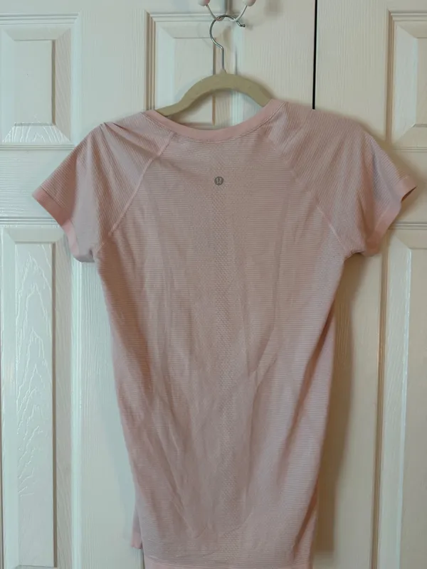 Lululemon Swiftly Tech Short Sleeve - Image 2