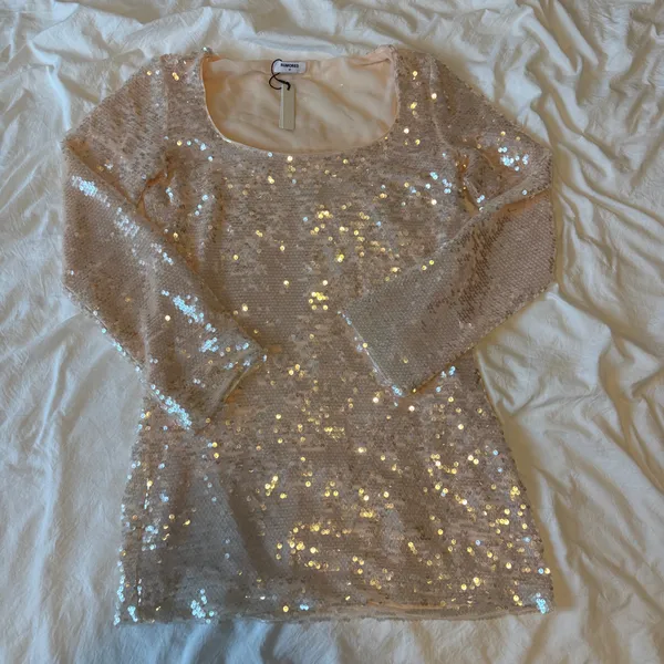 Rumor Boutique LF Rumored Mackie Sequin Long Sleeve Mini Shift Dress - Image 4