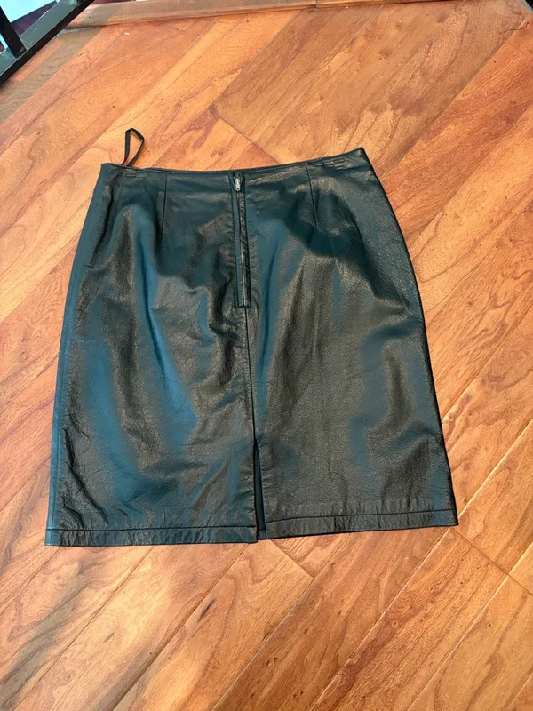 Wilson’s Leather Maxima Classic Black Genuine Leather Midi Skirt Size 10 - Image 6