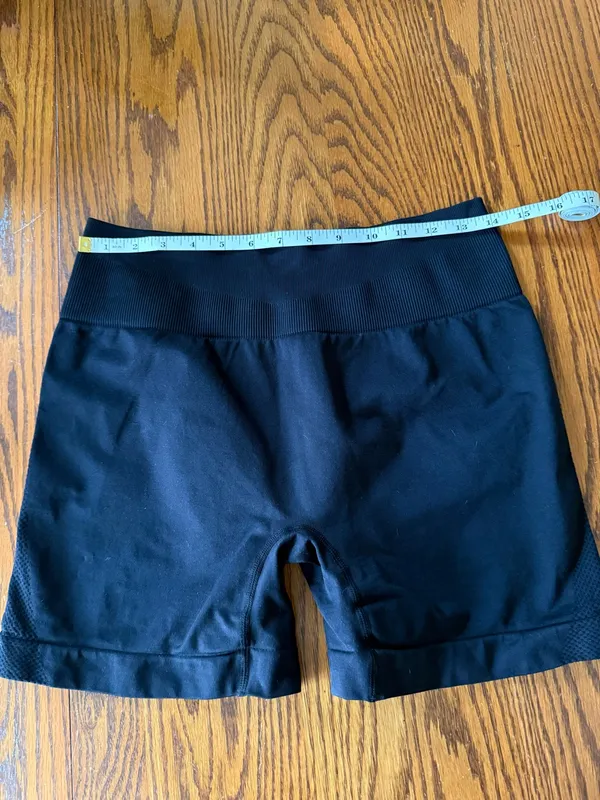 High-Waist Black Seamless Gym Workout Shorts Size Large New - Image 8