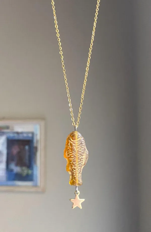 Handmade quality Czech glass amber fish & star boho funky fairy necklace🌀🐟💚 - Image 3