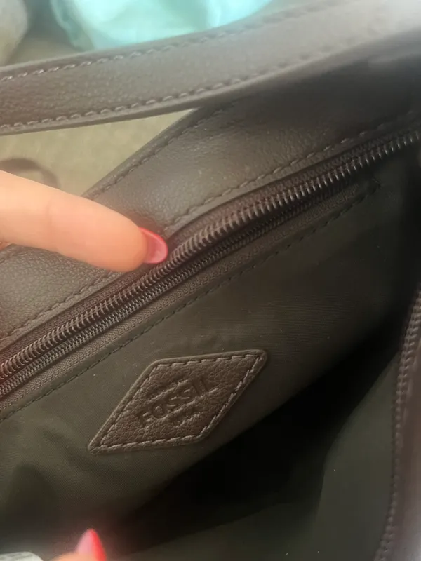 Cross-Body - Image 3