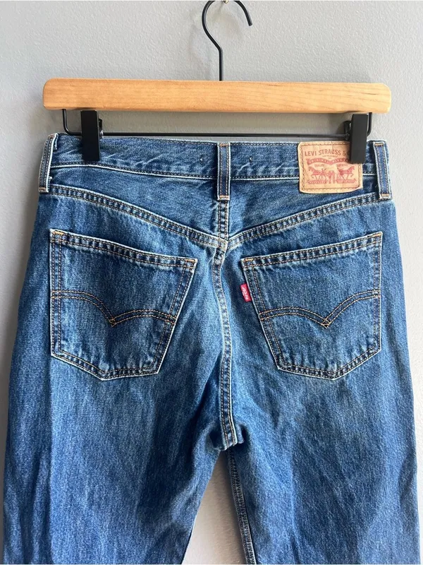 Levi's Women's Low Pro Relaxed Fit Straight Leg Jeans Denim Classic Size 25 - Image 4