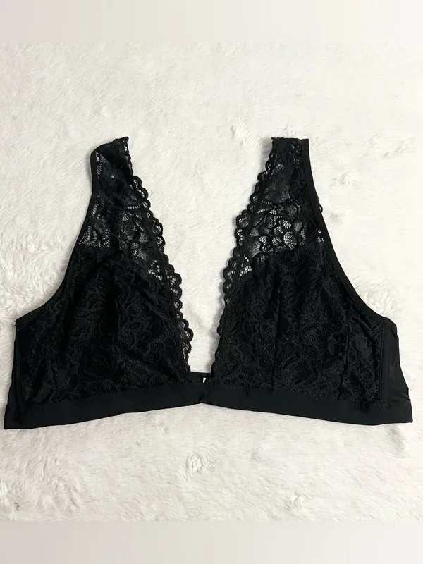 Xhilaration Black Deep Plunge Wire Free Lace Bralette Size Large - Image 3