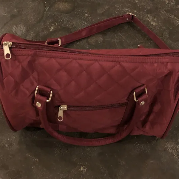 Quilted Burgundy Women’s Carryall Shoulder Bag - Image 5