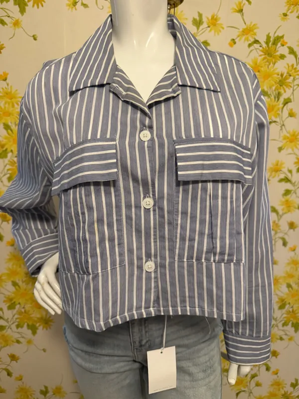 Lily Star Blue and White Striped Button-Front Crop Shirt size L - Image 2