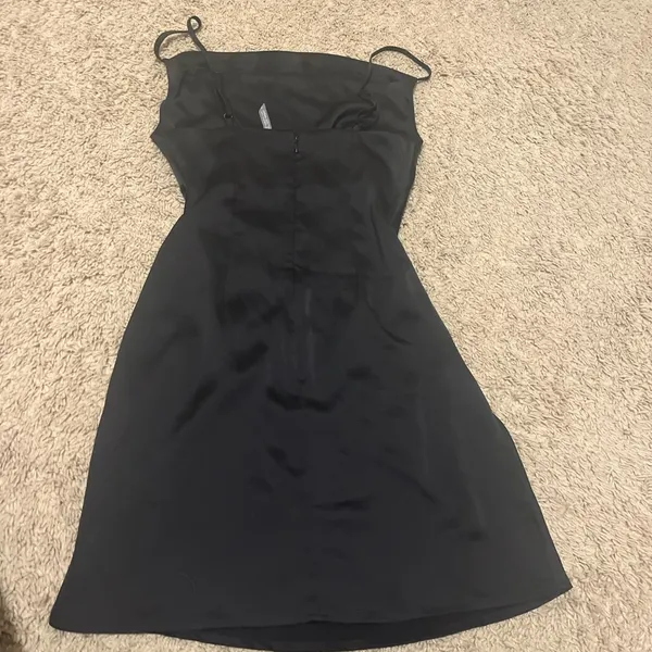 Urban outfitters black slip dress cowl neck size medium - Image 3