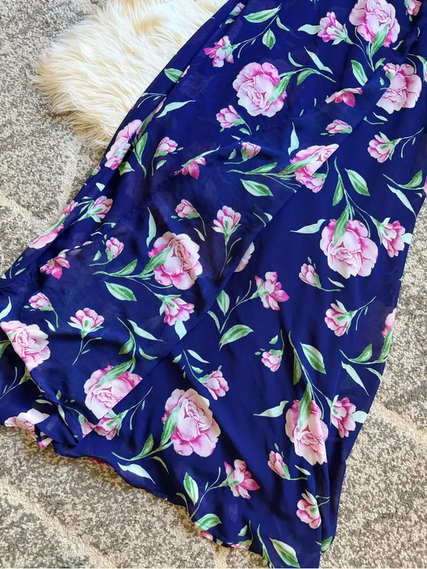 Lulu’s floral maxi dress - Image 4