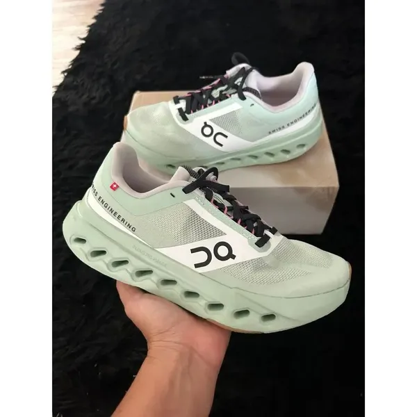 On CLOUDSURFER athletic training running lace up shoes sneakers women’s 7 new - Image 8