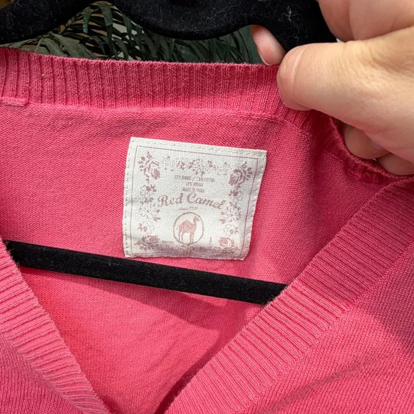 Red camel Pink cropped button cardigan with button detailing - Image 4