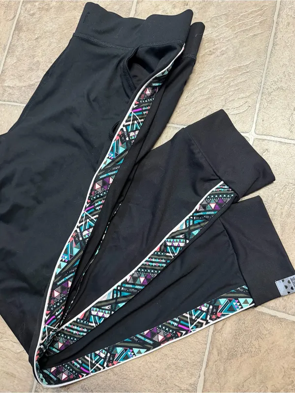 Victoria’s Secret PINK Ultimate Jogging Legging/Pant with Aztec Side Stripe - Image 4