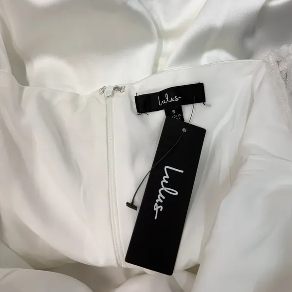 Lulus Precious Enchantment White Satin Floral Puff Sleeve Mini Dress size S NWT - Image 4