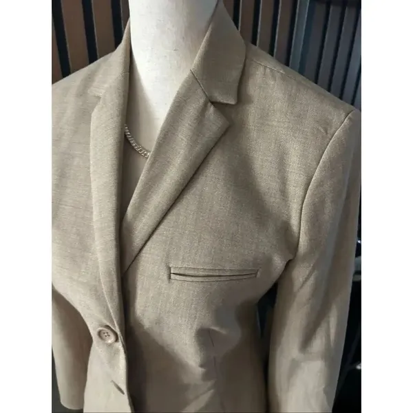 Body by Victoria Victoria’s Secret 3 bottom tan blazer size 2 office wear attire - Image 2