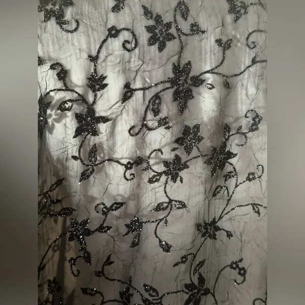 Dress Barn Collection Black Floral Lace Shimmer Print Asymmetrical Sleeves Sz XL - Image 9