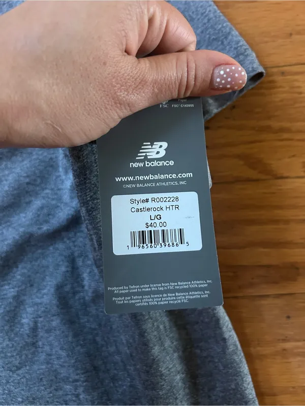 New Balance Gray Heather women Short Sleeve Performance Tee size L - Image 3