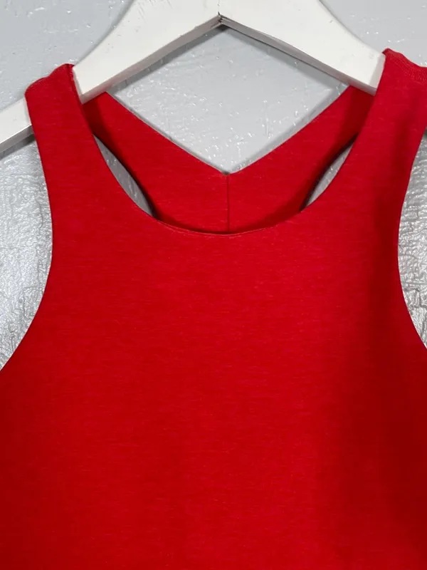 Beyond Yoga Women XS Red Spacedye Refocus Cropped Tank Built in Bra Athleisure - Image 3