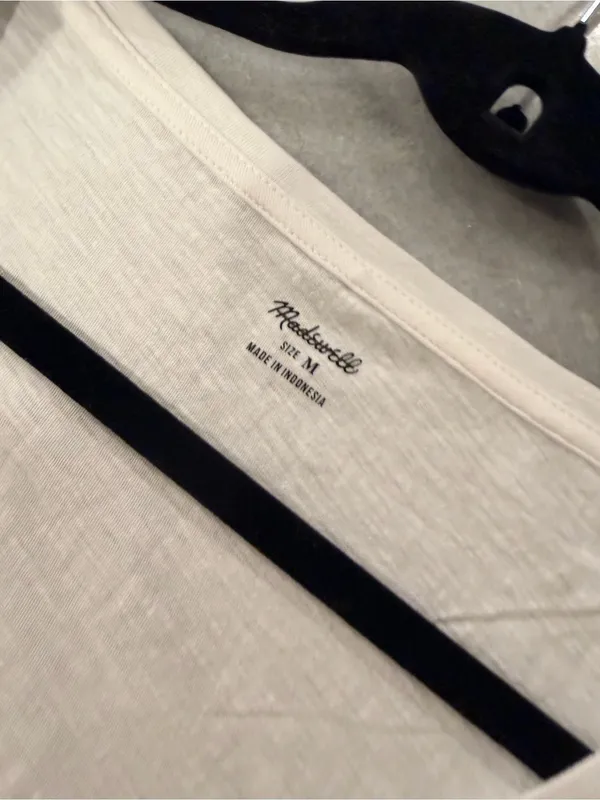 NWOT Madewell Size M White V Neck Short Sleeve Lightweight Slub Cotton Top - Image 6