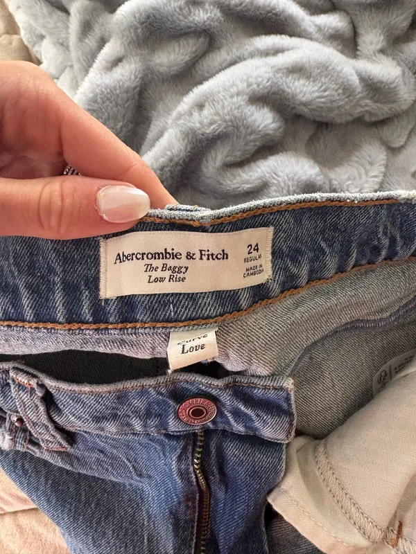 Abercrombie jeans - Image 4