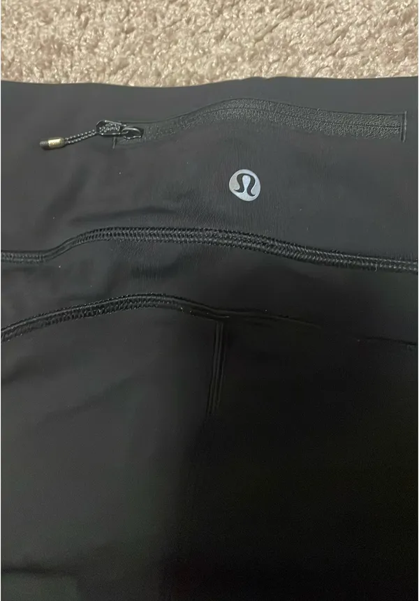 Lululemon black leggings with pockets - Image 7