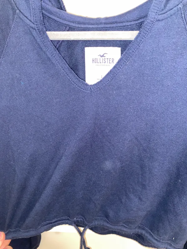 Hollister Cropped Navy Hoodie - Image 2