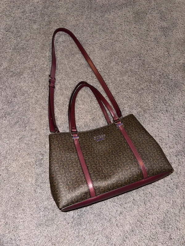 Guess Purse  - Image 6