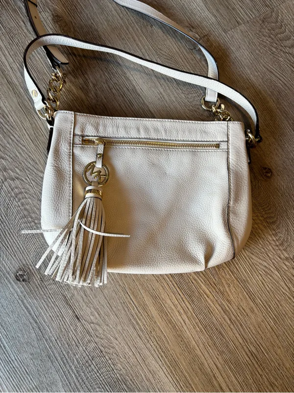 Michael Kors Cream Tassel Crossbody Shoulder Bag - Image 2