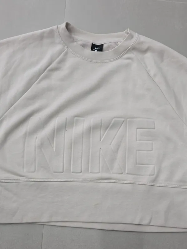 New Nike Women's Cream Crewneck Sweatshirt with Embossed Logo Size S - Image 5