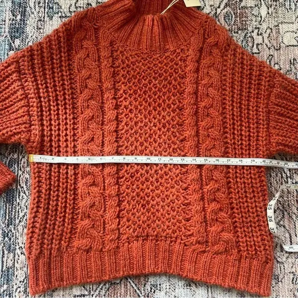 NWT Universal Thread Rust Chunky Cable Knit Mock Turtleneck Pullover Sweater M - Image 8