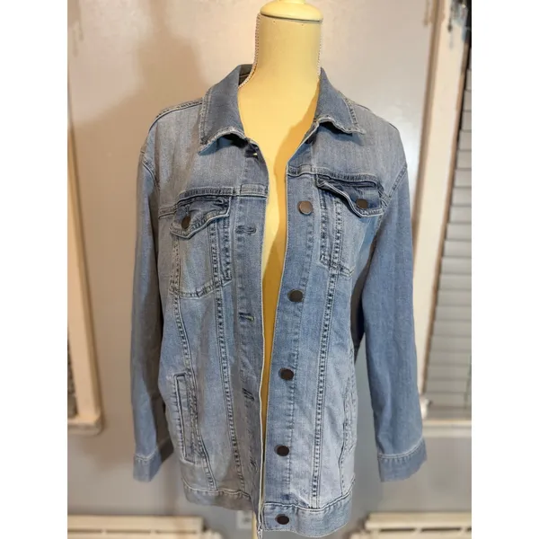 a.n.a. A New Approach Denim Jean Jacket Light Wash Size 1x Classic Casual - Image 3