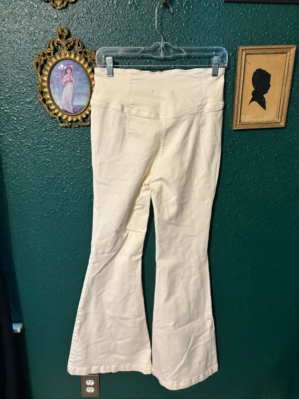 Free People High Rise Venice Beach Crossover Flare Pull On Jeans Size 27 - Image 3