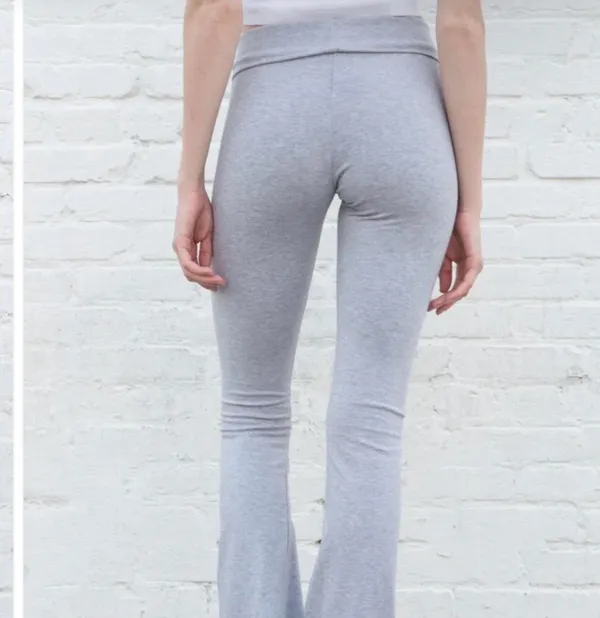 Brandy Melville Priscilla Flare Pants Grey - Image 2