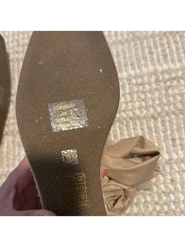 Journee Collection Surria Platform Wedge Sandals - Image 10