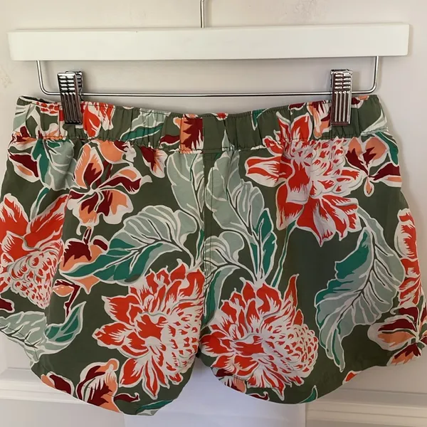 Patagonia Barely Baggies 2.5” Floral Small - Image 4
